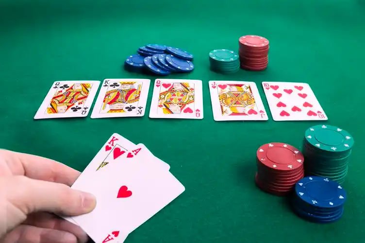 Account safety reminders for 77fb sports betting users browsing on a personal phone